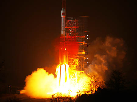 This places China one step closer to providing an alternative to the US-operated GPS [Xinhua]