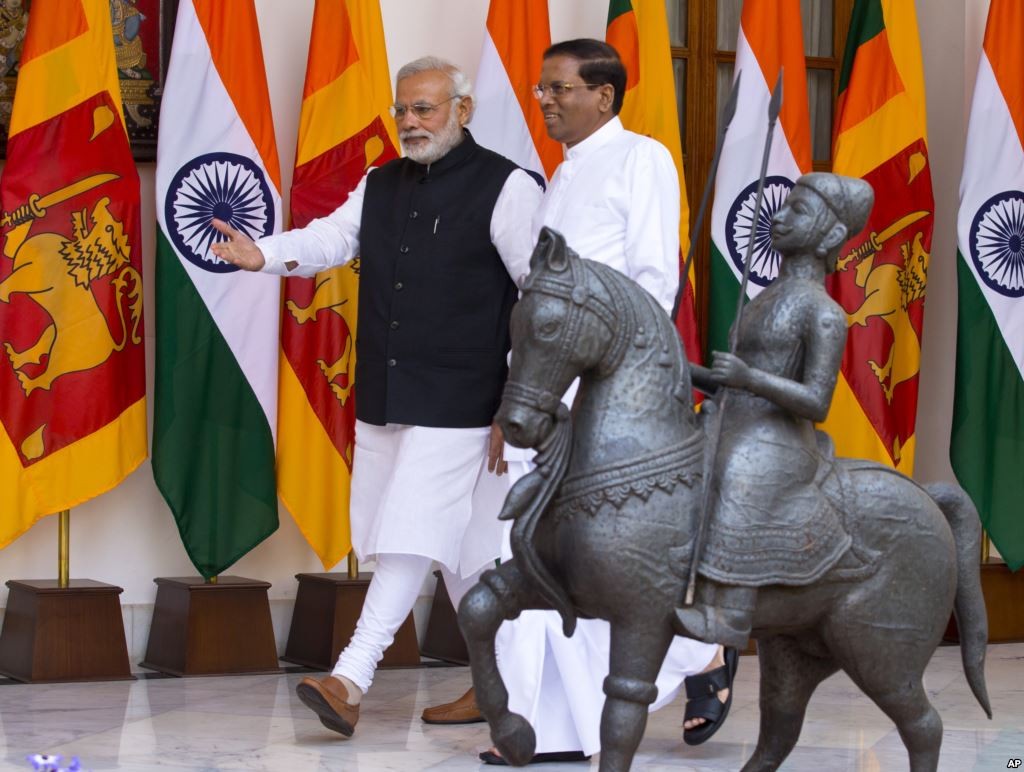 Sri Lanka’s President Maithripala Sirisena and Indian Prime Minister Narendra Modi in New Delhi, India on Feb 16, 2015. © Voice of America