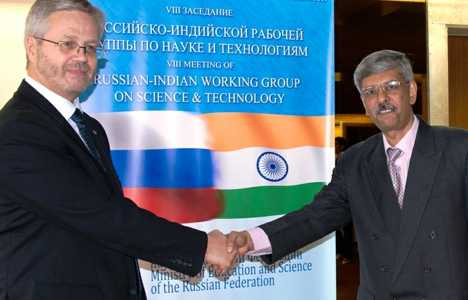 Nikolay Toivonen and Arabinda Mitra ©The Ministry of Education and Science of the Russian Federation