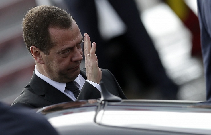 Russian Prime Minister Dmitry Medvedev © EPA/RITCHIE B. TONGO