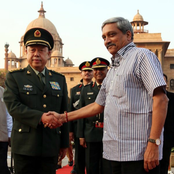 Fan Changlong and Manohar Parrikar. © Spokesperson MOD Twitter handle