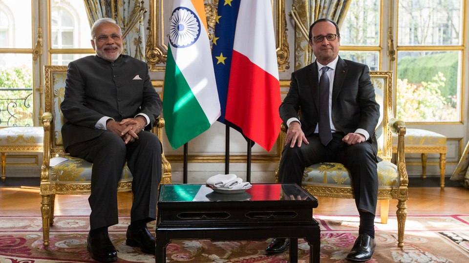 Narendra Modi and Francois Hollande. ©Reuters