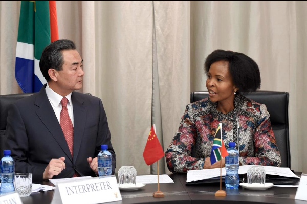 Chinese Foreign Minister Wang Yi held talks with his South African counterpart Maite Nkoana-Mashabane in Pretoria, South Africa on 14 April 2015. © Dirco
