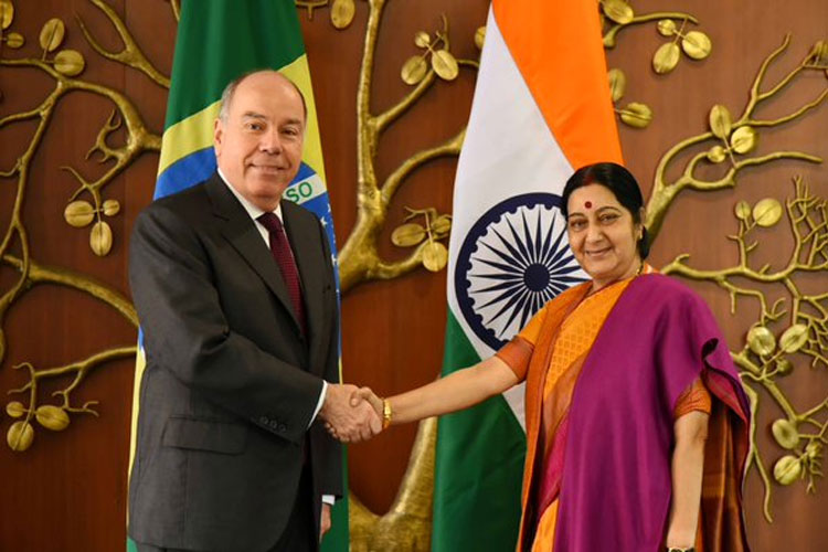 Mauro Vieira and Sushma Swaraj