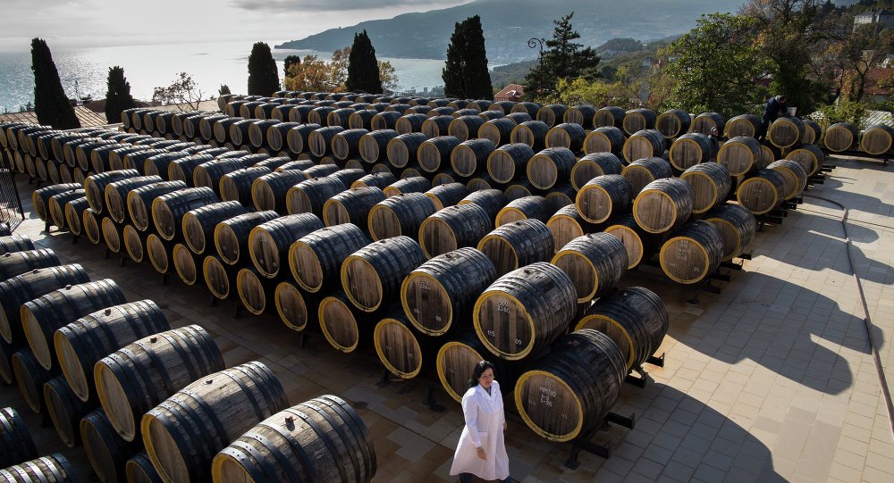 Wine Tourism in Crimea to Expand Russian-Chinese Trade Potential. © AP Photo/ Alexander Zemlianichenko