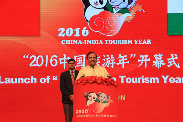 India's Tourism and Culture Minister Mahesh Sharma speaking at the unveiling ceremony for the "Visit China Year" campaign kicked off in New Delhi on Thursday, Jan 14, 2015. [Photo: CRIENGLISH.com/Sun Yang]