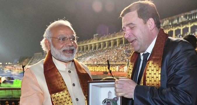 India's Prime Minister Narendra Modi (L) and Evgeny Kuyvashev, Governor of Russia’s Sverdlovsk Region. Source:Embassy of the Russian Federation in India