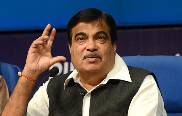Nitin Gadkari, Union Shipping Minister