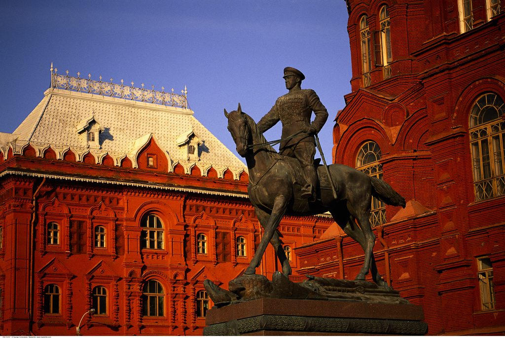 700-74727 © George Contorakes Statue and Buildings in Red Square Moscow, Russia