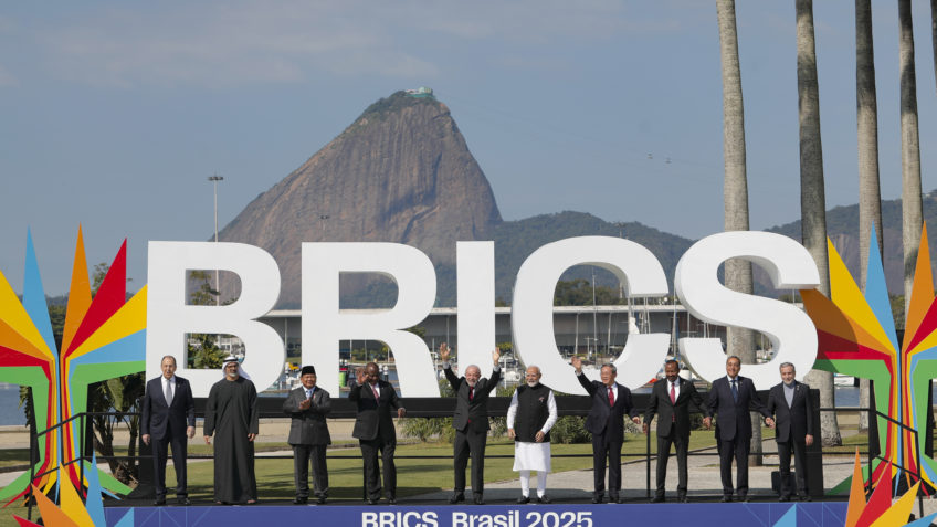 Brics omite EUA e Israel ao dizer que condena ataques ao Irã