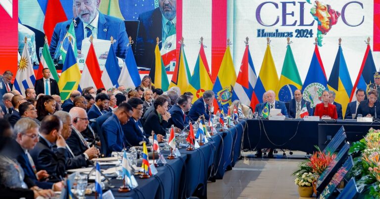 Mercosul racha ao meio e Lula amplia para América Latina e Caribe a reação a Trump