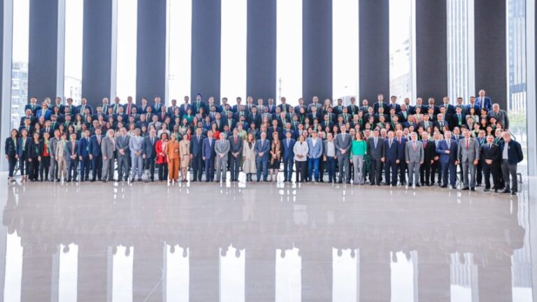 Comitiva de Lula na China tem ao menos 73 pessoas