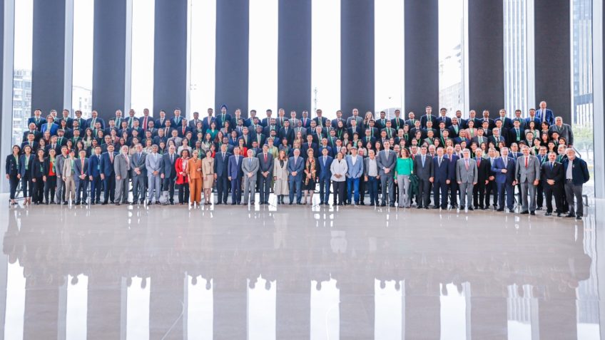 Comitiva de Lula na China tem ao menos 73 pessoas