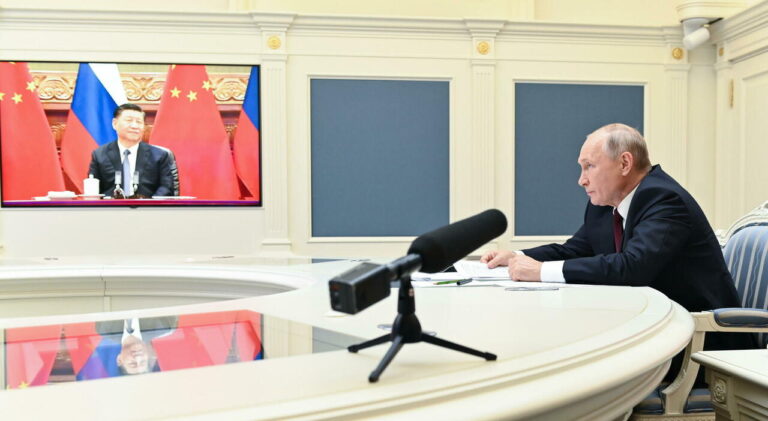 Putin, la telefonata con Xi rilancia l'alleanza Russia-Cina: "Più cooperazione contro le sanzioni e per la difesa nazionale" (con Taiwan sullo sfondo)