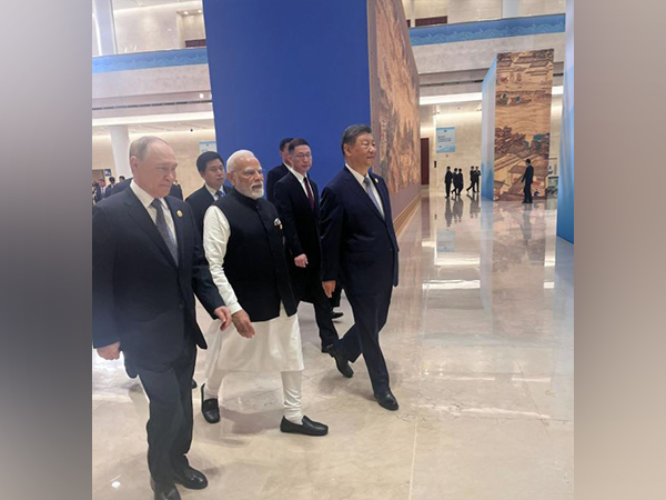 At SCO summit, China calls for SCO development bank