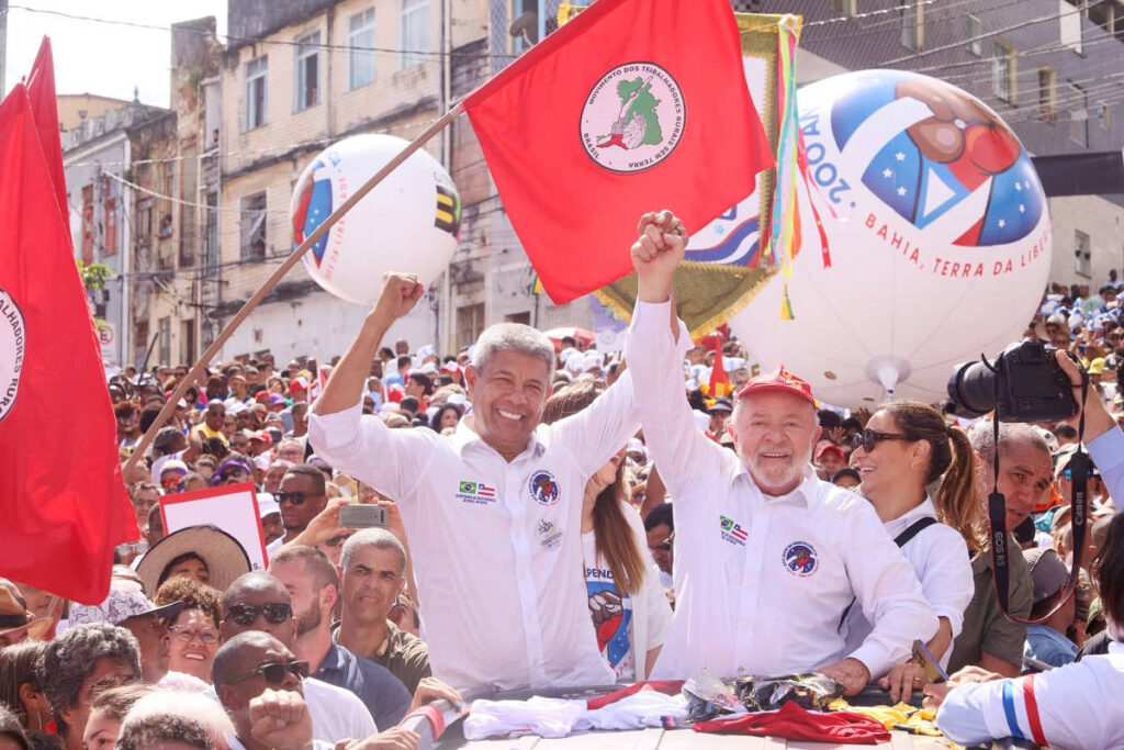 Lula inicia em bastiões do PT série de viagens pelo país