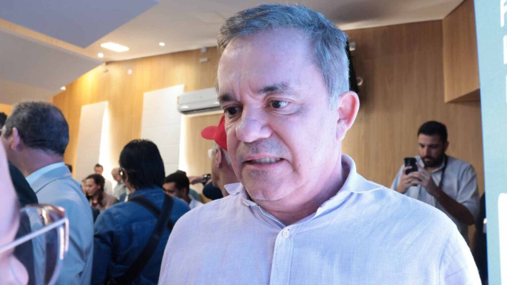 'Não tem outro caminho', defende deputado Vander Loubet sobre judicialização do IOF