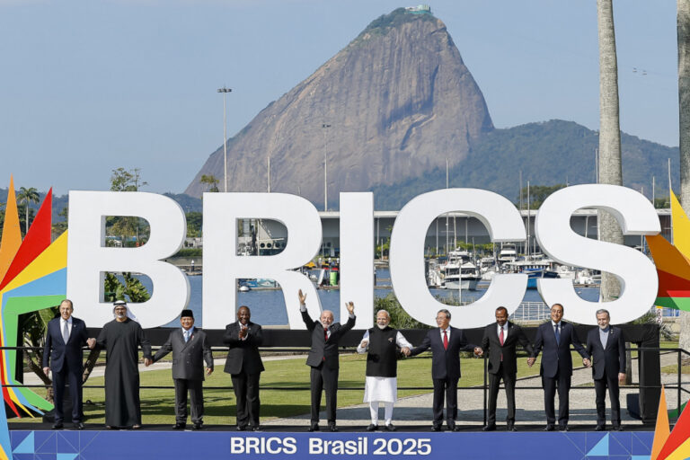 Chefes de Estado do Brics se reúnem para foto oficial na abertura da cúpula