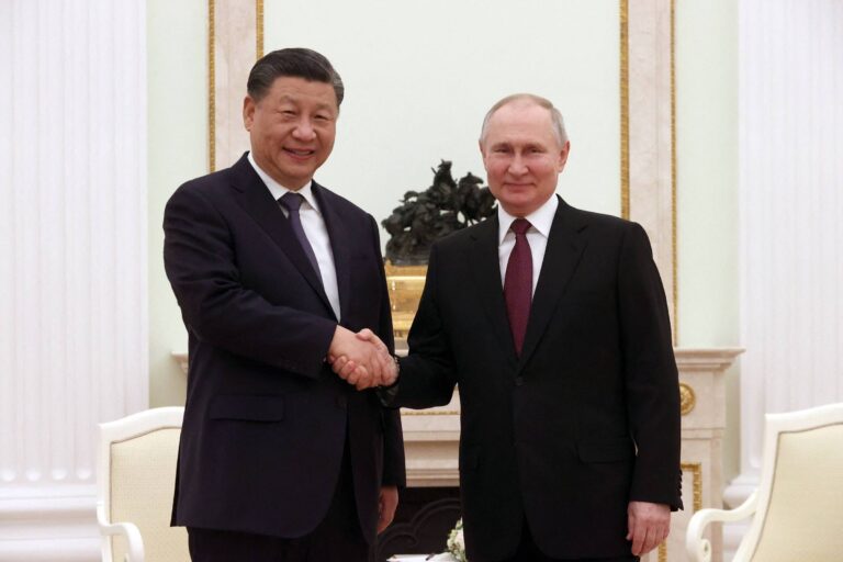 Xi desafia EUA em visita para reafirmar aliança com Putin