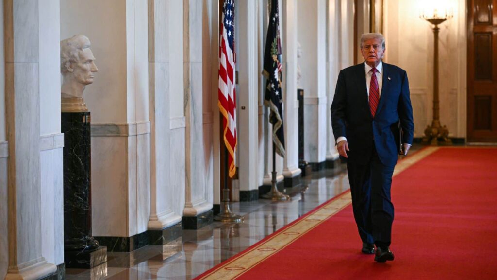 Трамп заявил, что БРИКС "угасает" после его угроз