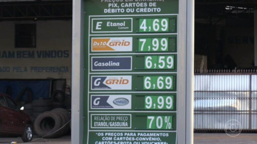 Bolsonaro diz que Brasil pode começar a receber diesel da Rússia em até 60 dias