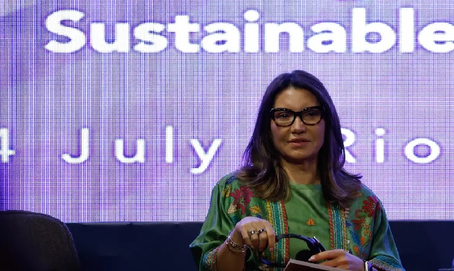 Janja faz compras em shopping de luxo no Leblon