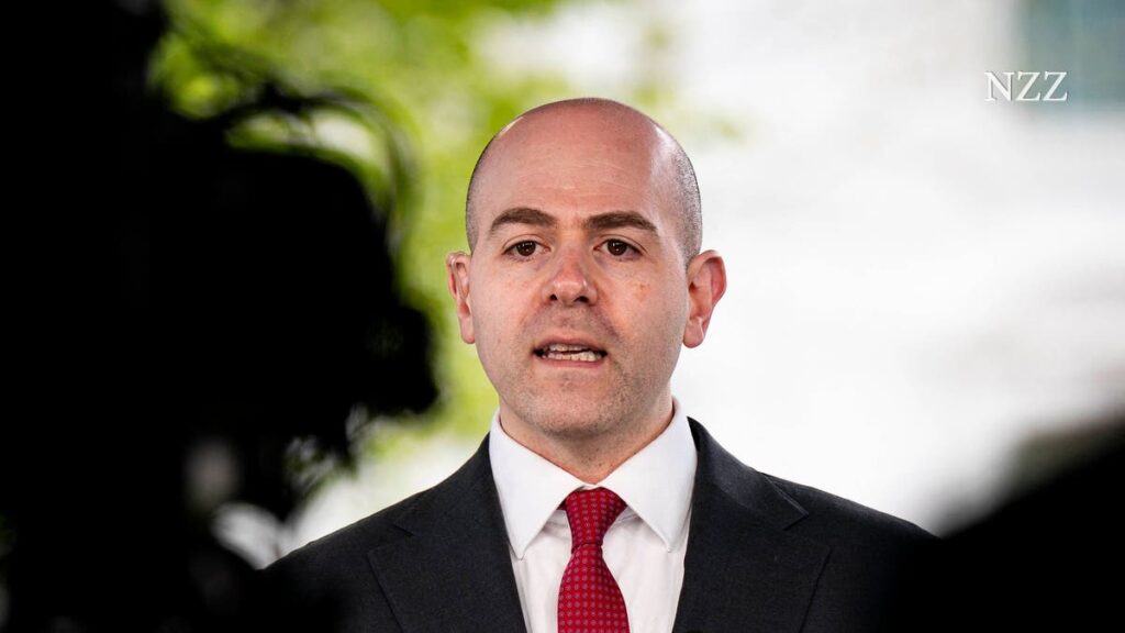 Trump will umstrittenen Berater als Fed-Gouverneur einsetzen