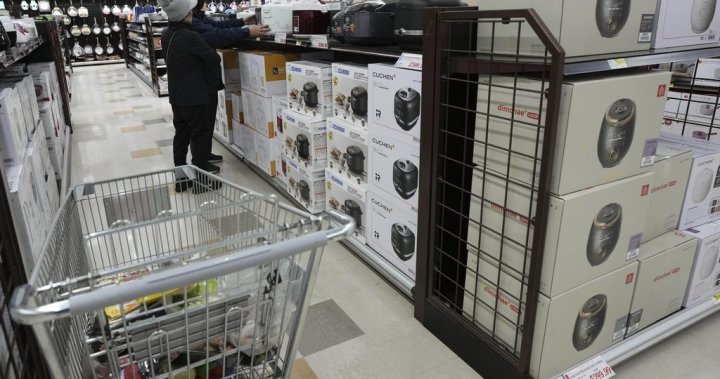 Trump says South Korea, Japan to face 25% tariffs, warns against response