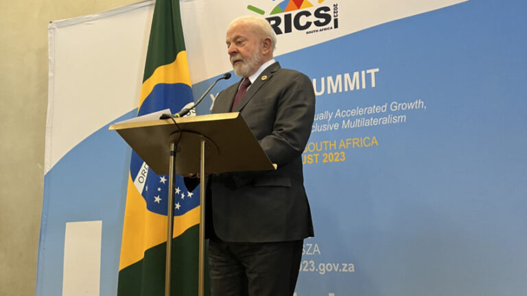 Eleições na Argentina não importam para o Brics, diz Lula