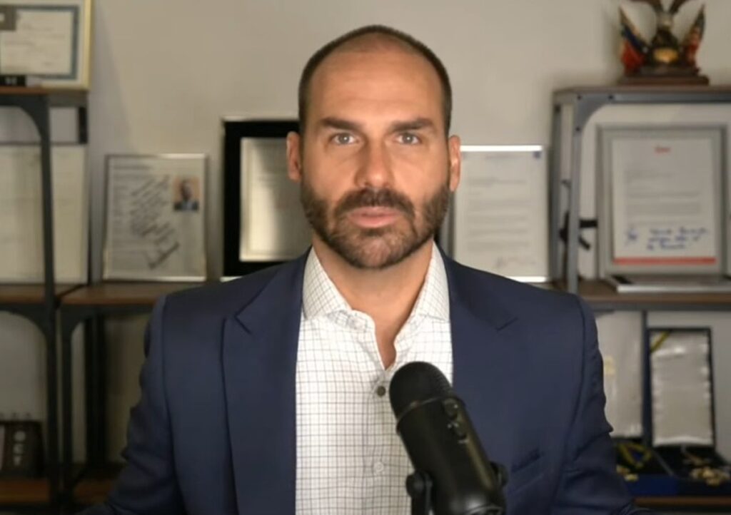 Direita poupa Eduardo Bolsonaro, mas avalia prejuízo eleitoral de tarifaço e teme custo político