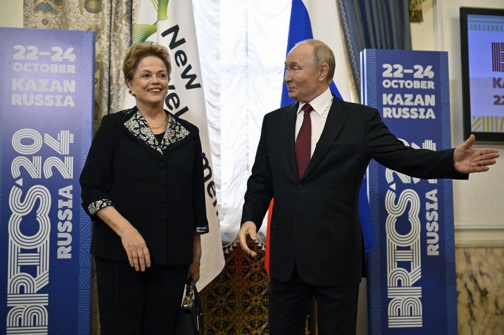 Em reunião com Dilma, Putin pede aumento do comércio em moedas nacionais para minimizar 'riscos políticos externos'