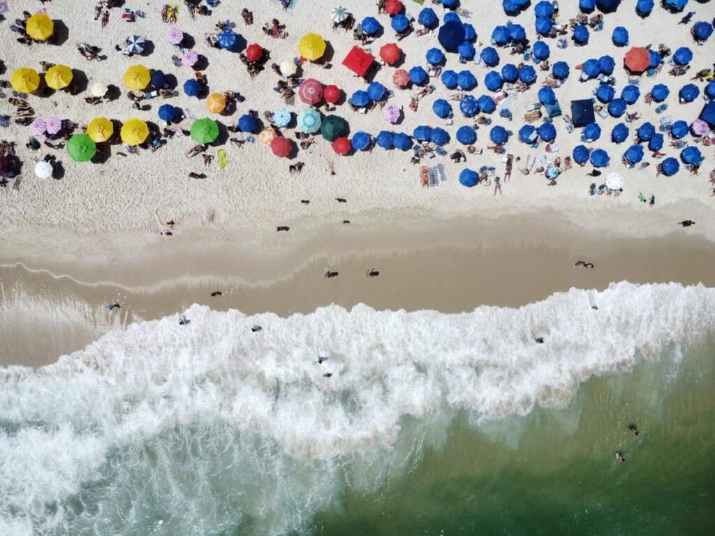 Paes vai pedir a Lula que Rio seja reconhecido como capital honorária do Brasil