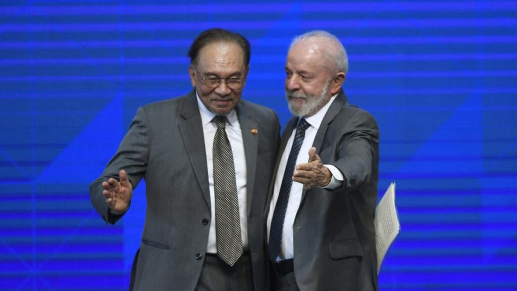 Malaysia PM Anwar calls for increase in intra-BRICS trade, urges trading opportunities overseas