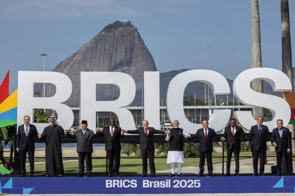 Lula and Modi Take Center Stage as BRICS Begins With Xi Absent