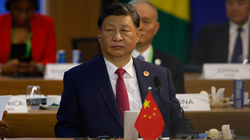 Xi Jinping participa de cúpula virtual do Brics convocada por Lula