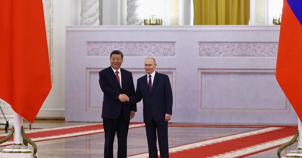 Putin e Xi "contro le prepotenze egemoniche". Russia e Cina firmano decine di accordi