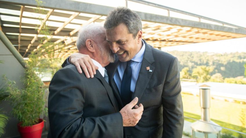 Lula ajuda peronismo na Argentina e recebe Sergio Massa