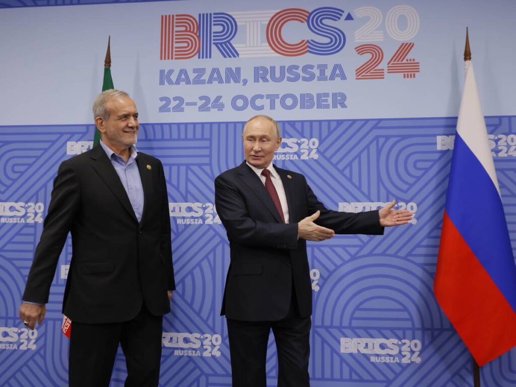 I Brics contro l'Occidente. "Mondo già multipolare". La sfida sul commercio Oggi Putin vede Guterres
