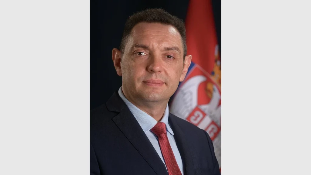 Българите да палят свещи и да мълч...