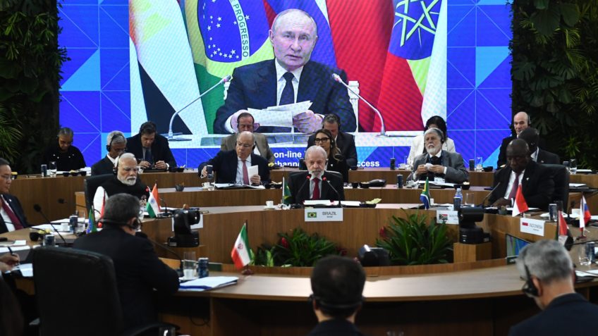 Putin diz que a “globalização liberal” está em declínio