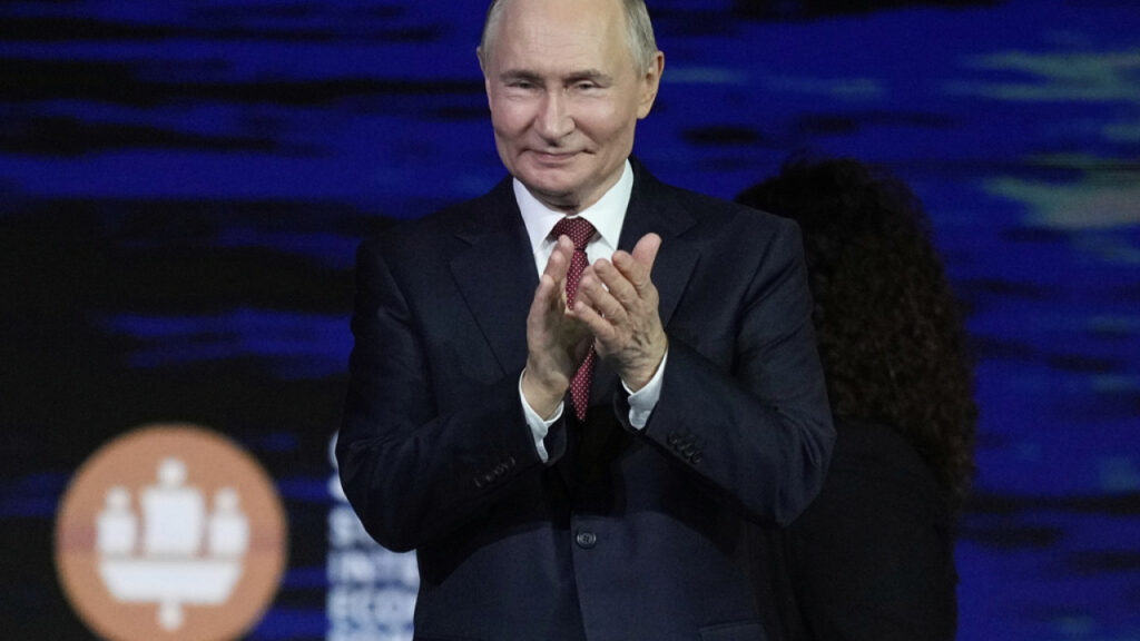 Πούτιν: "Η εποχή της φιλελεύθερης παγκοσμιοποίησης είναι ξεπερασμένη"