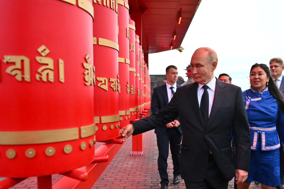 En visite en Mongolie, Vladimir Poutine défie la CPI