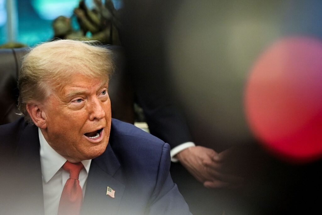 Países do Brics reagem à fala de Trump sobre tarifa adicional de 10%