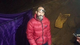Explorador americano que teve hemorragia em caverna na Turquia é resgatado após 9 dias