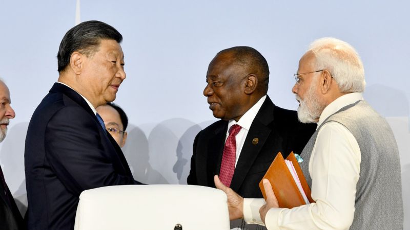 India's Modi and Chinese leader Xi agree to 'intensity efforts' to deescalate border issue