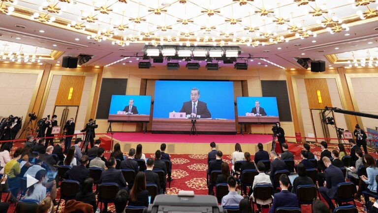 今年“两会”外长记者会的三个“最”