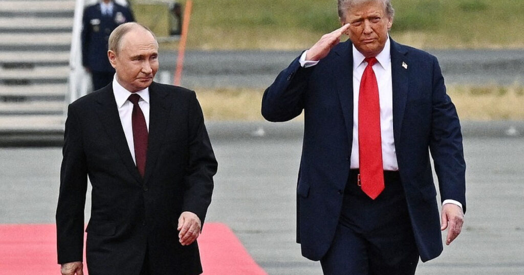 Kremlinul îl contrazice pe Donald Trump, care a previzionat prăbușirea economiei ruse: „Avem rezerve suficiente”