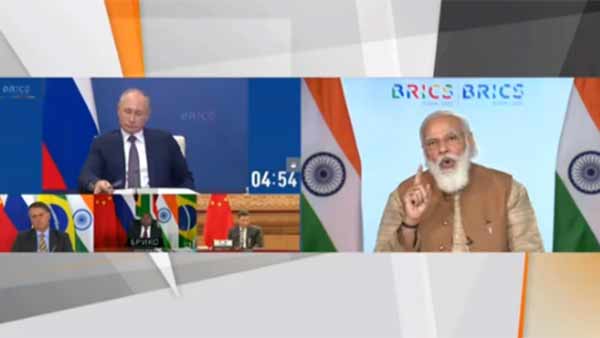 UNSCல் சீர்திருத்தம் வேண்டும்.. சீன அதிபரை வைத்துக்கொண்டே.. பிரிக்ஸ் மாநாட்டில் விளாசிய பிரதமர் மோடி