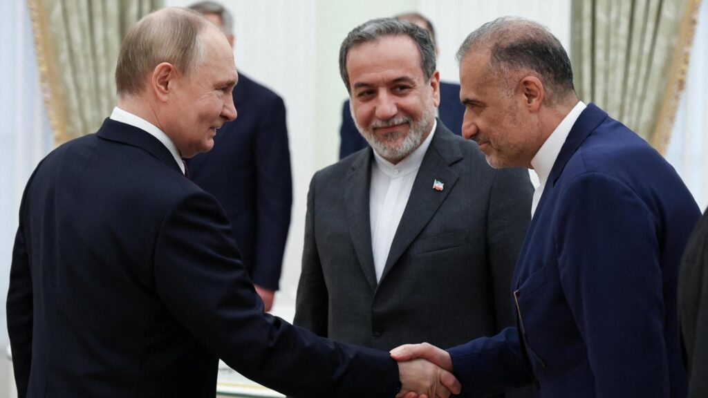 Araghchi da Putin a Mosca, ma non coinvolge il Cremlino nella guerra
