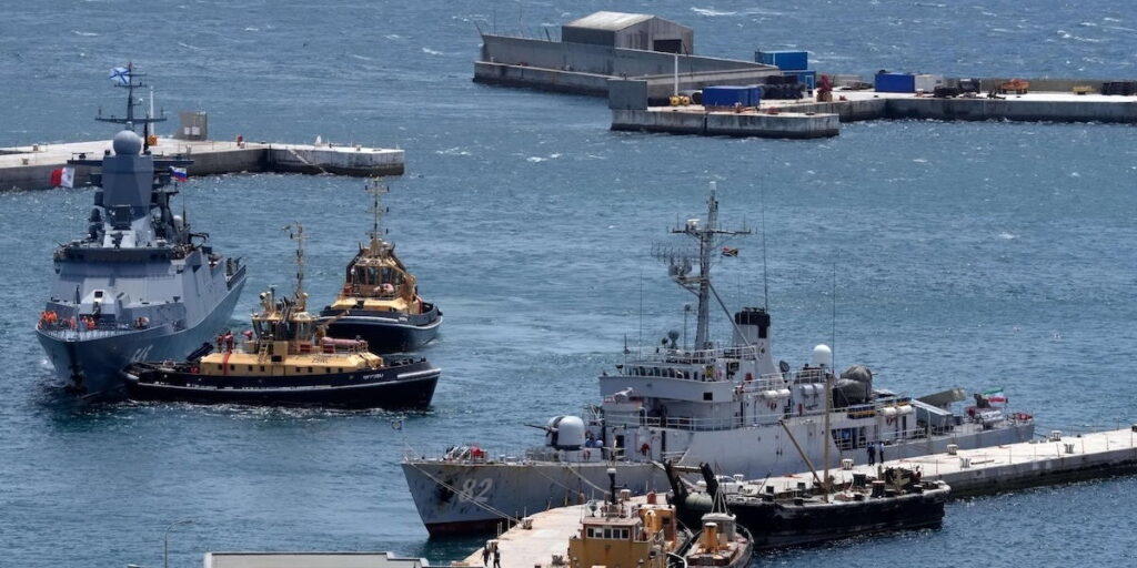 BRICS-länder nobbar krigsövningarna - spänningar med USA